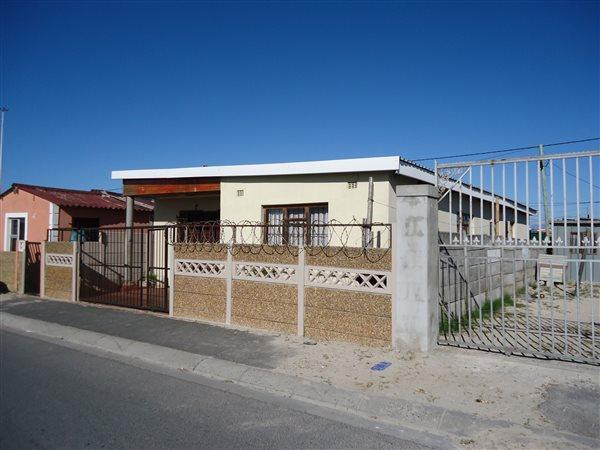 3 Bedroom Property for Sale in Sabata Dalindyebo Square Western Cape